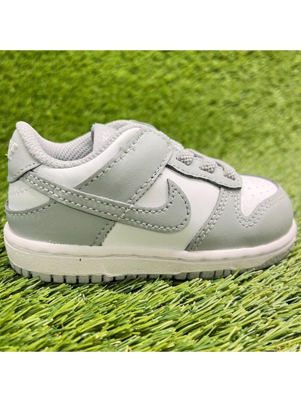 Nike Dunk Low Toddler Size 6C Gray White Athletic Walking Leather Shoes Sneakers